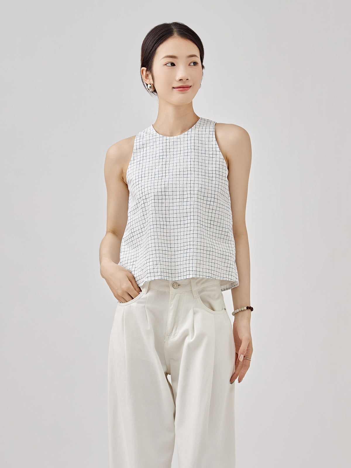 Checkered Sleeveless Shell Top