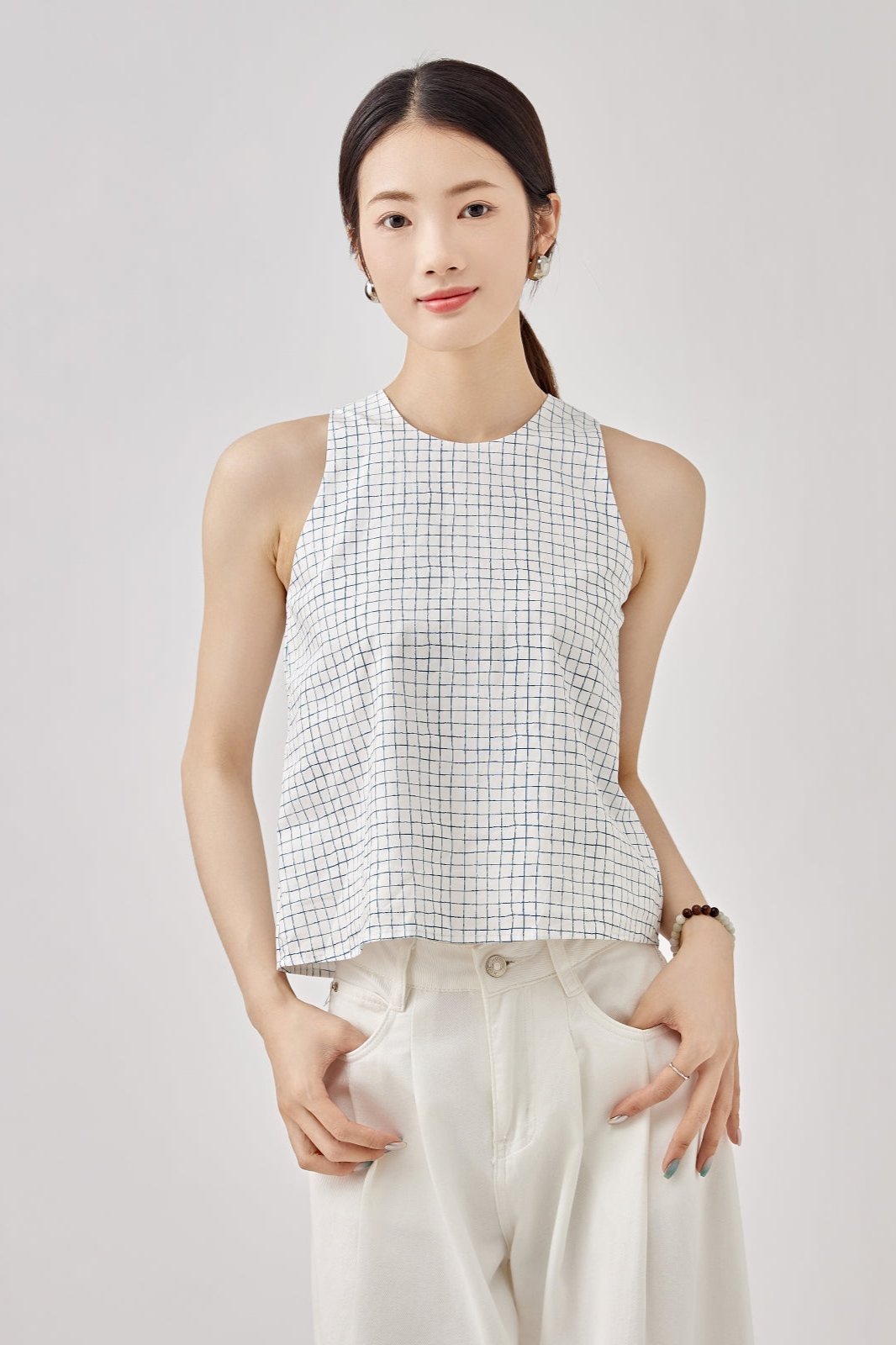 Checkered Sleeveless Shell Top