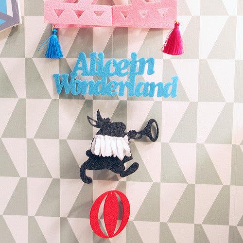 DIY Mobile Ornament Set Alice in Wonderland A702I